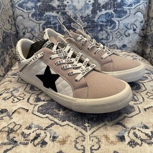 NIB Vintage Havana Tennis Shoes